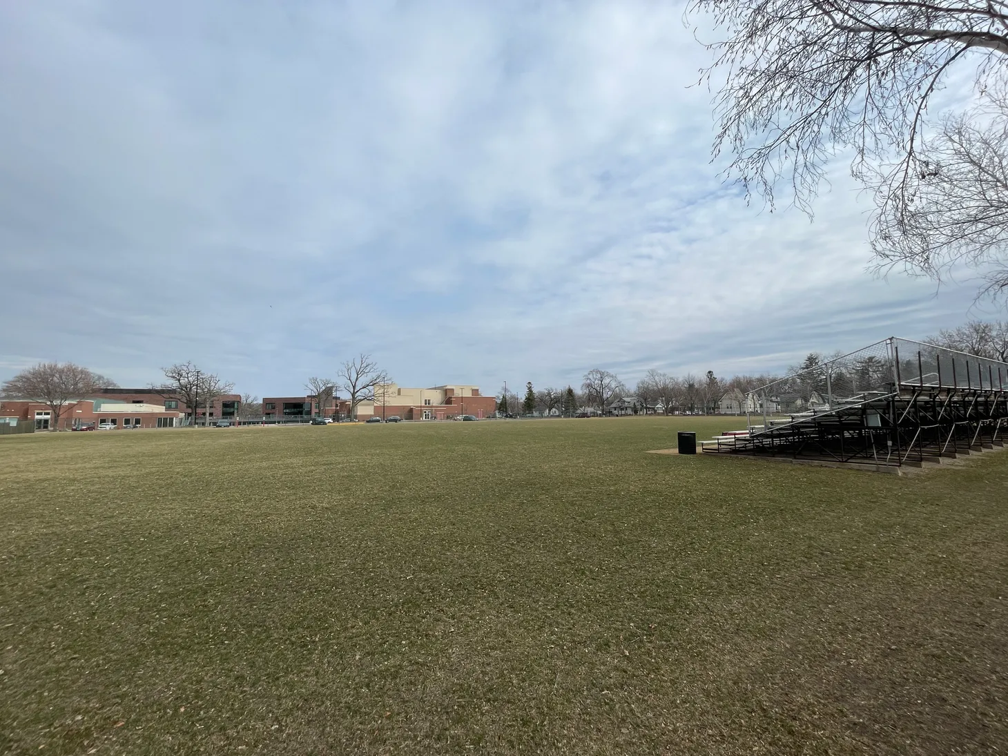 💡 Light fight brewing at Minnehaha Academy soccer field